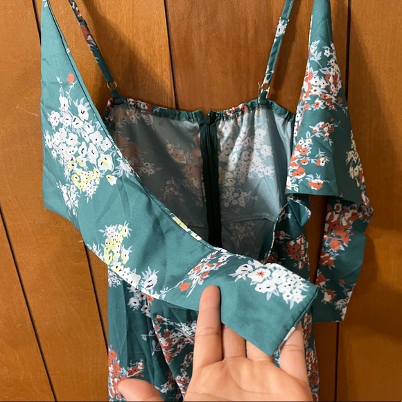 NWOT Tie on Front Flowers Floral Green Slit Midi Dress Size M - Picture 11 of 13